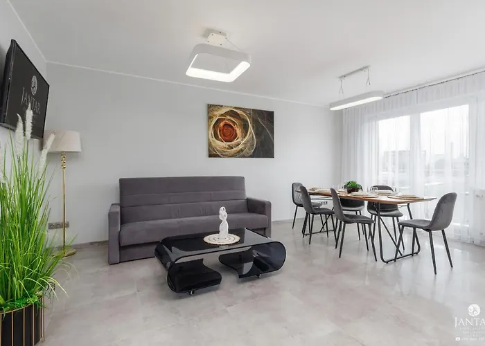 Port Towarowa 17 z garażem by Jantar Apartamenty Kołobrzeg