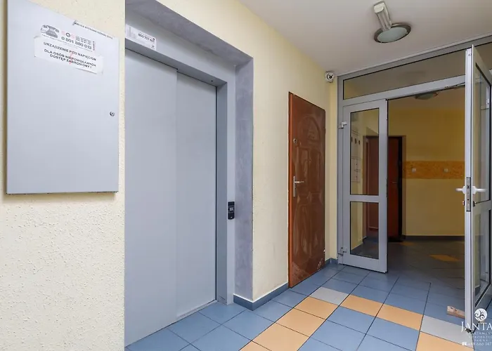 Port Towarowa 17 z garażem by Jantar Apartamenty Kołobrzeg