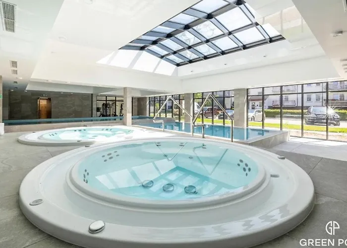 Green Port Basen&Jacuzzi
